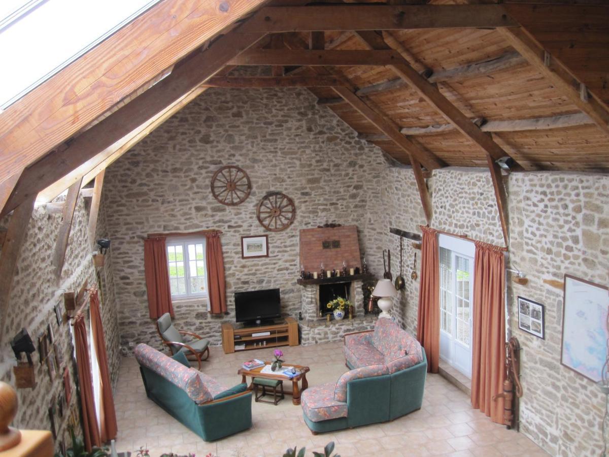 Le Bois Chef D'Ane Bed & Breakfast Collinée Dış mekan fotoğraf